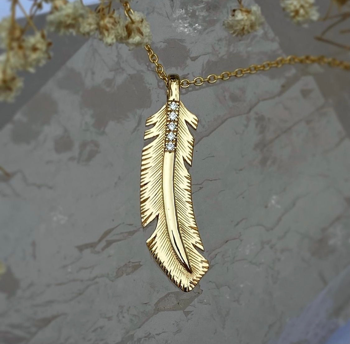 BIRDS OF A FEATHER GOLD PENDANT